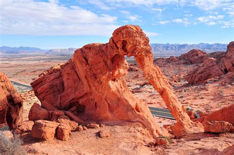 Valley of Fire Hiking Tour From Las Vegas: A Detailed Review