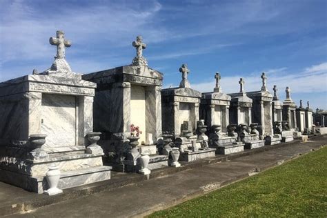 Value cemetery tour