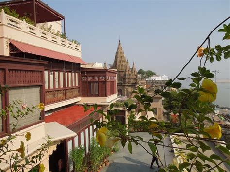 Varanasi Ghats View Hotel