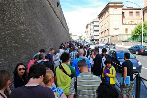 Vatican Museum line