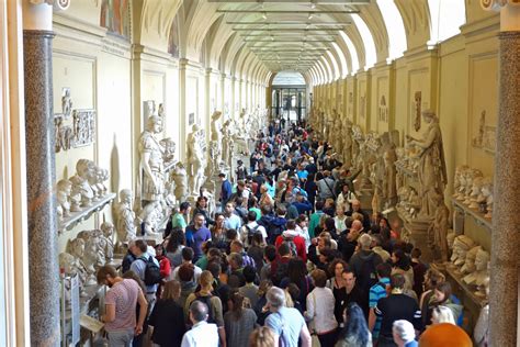 Vatican Museums Crowd Control