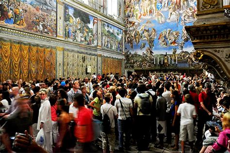 Vatican Museums crowds