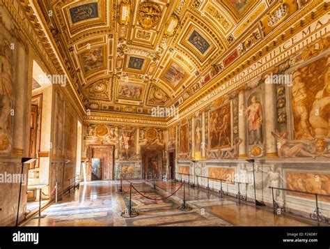 Vatican Museums inside