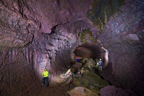 Vatnshellir Cave exploring