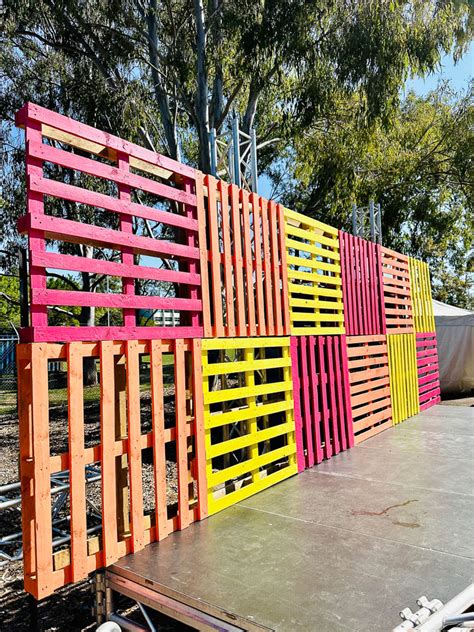 Velcro Pallet Wall