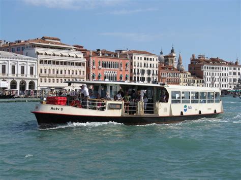 Various transportation options to reach Venice