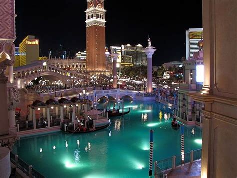 Venice in America Las Vegas Hotel Venice Lets travel America with us Life in Los Angeles