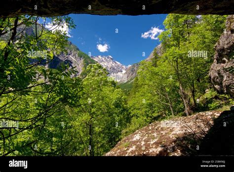 Verdant Valley climbing