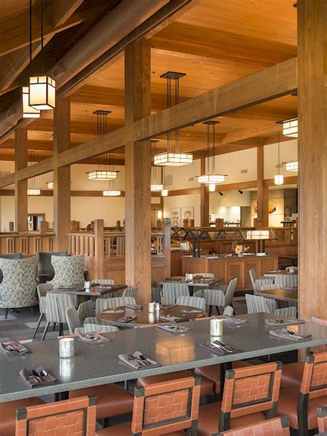 Versatile Cascade Dining Rooms