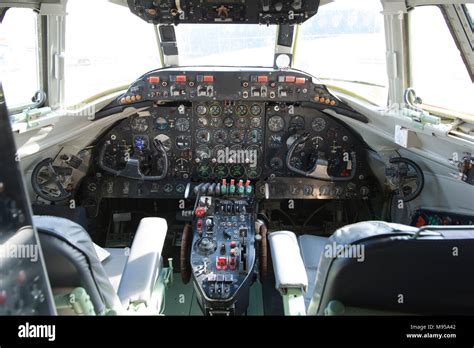 The Vickers Viscount Cockpit: A Comprehensive Guide for Pilots