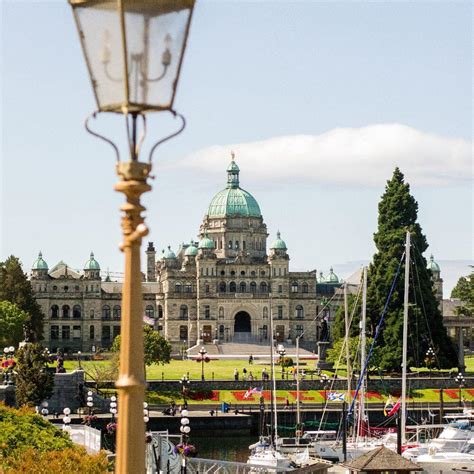 Victoria City Tour