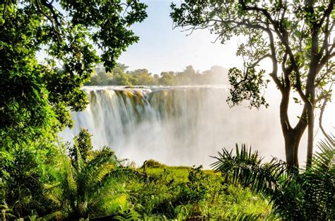 Victoria Falls Travel Guide