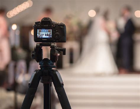 Wedding Video Cameras and Other Essential Gear