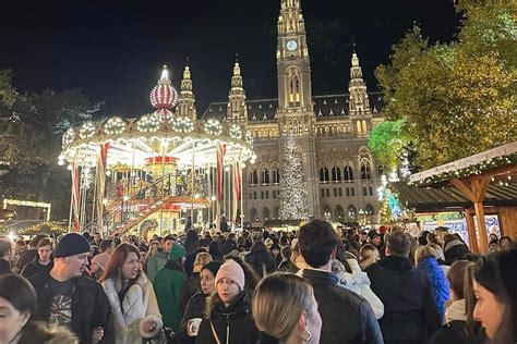 Vienna Christmas Market Tour Guide