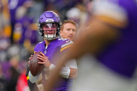 Vikings Thanksgiving Meme