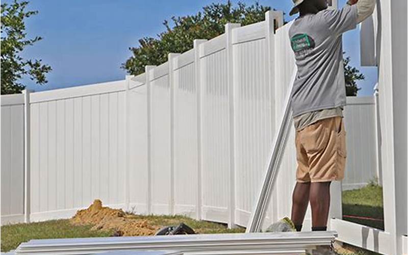 Vinyl Privacy Fence Installation Cost: Everything You Need To Know