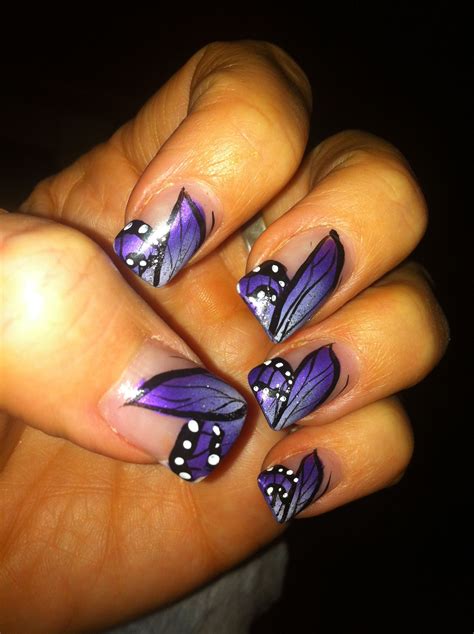 Violet Nails With Butterfly: A Trending Nail Art In 2023