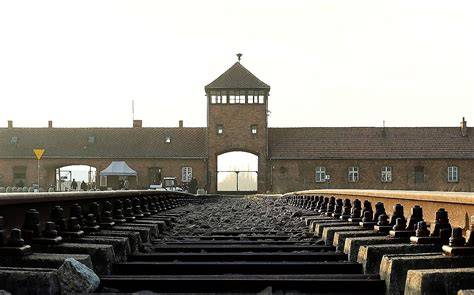 Visit Auschwitz