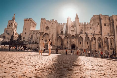 Visit Palais des Papes tips