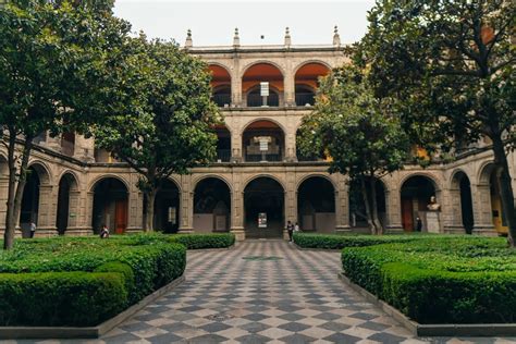 Visiting San Ildefonso Museum