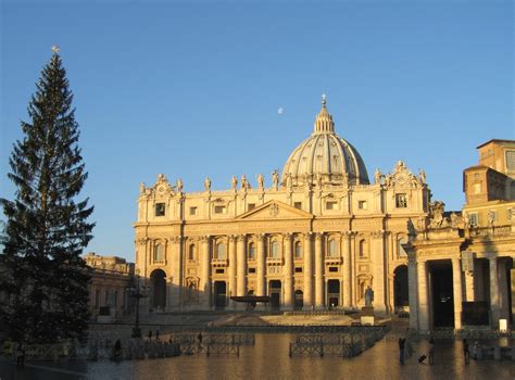 Visiting St Peter's Basilica