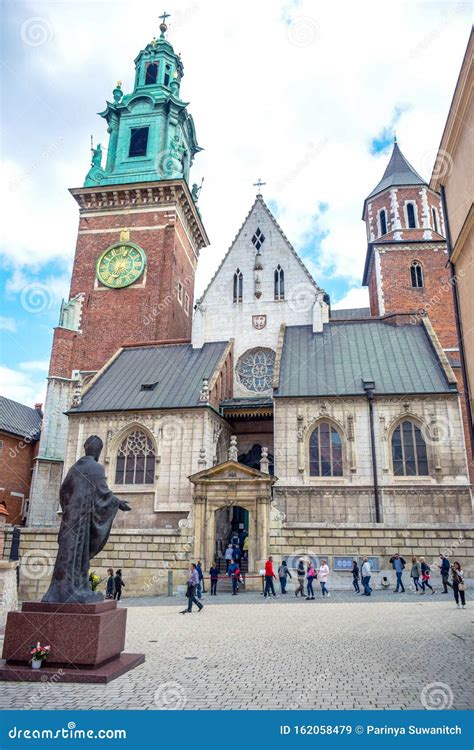 Visiting Wawel Cathedral