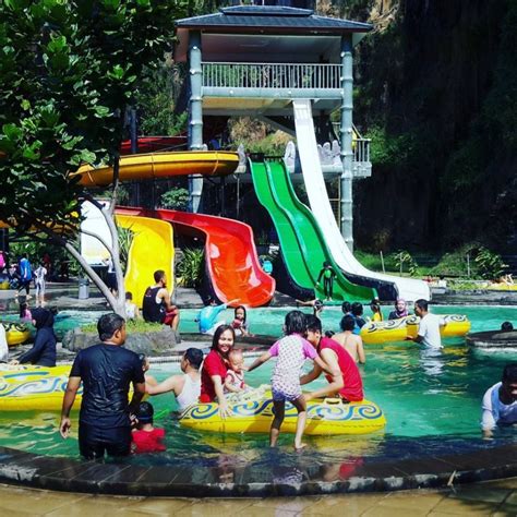 Wahana Seru Tersedia di Waterpark Pesona Nirwana Bandung