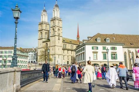 Walking Tour of Zurich