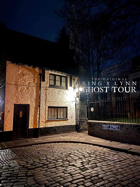 Walking ghost tour