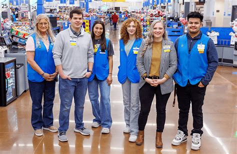 Underpaid and Overworked: The Heartbreaking Reality for Walmart Employees - 6 Keywords, English Language.