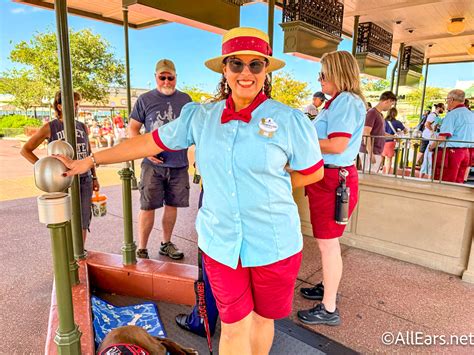 Walt Disney World Dress Code