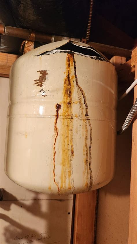 Warning Signs of Expansion Tank Failure