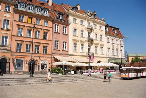 Warsaw walking tour guide