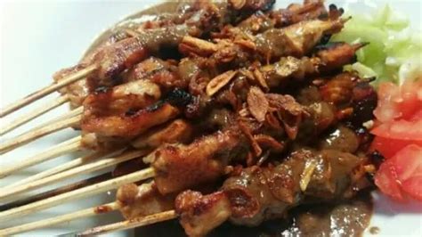 Warung Sate Pak Kumis