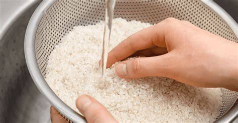 Washing rice