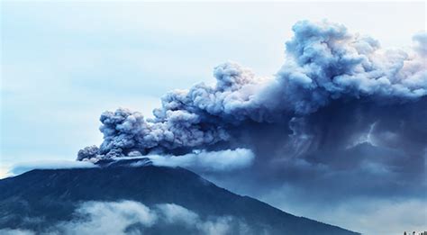 Waspada Abu Vulkanik Bisa Berdampak Pada Kesehatan
