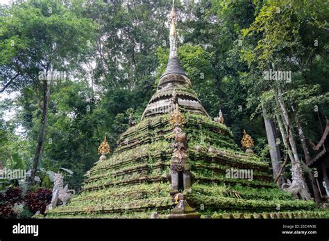 Wat Pha Lat Temple