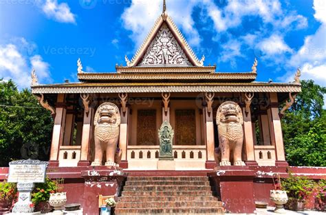 Wat Phnom temple