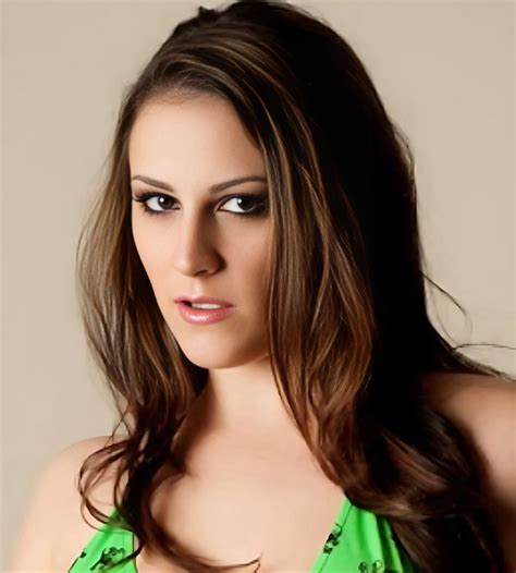 Watch Addie Juniper Exclusive Videos