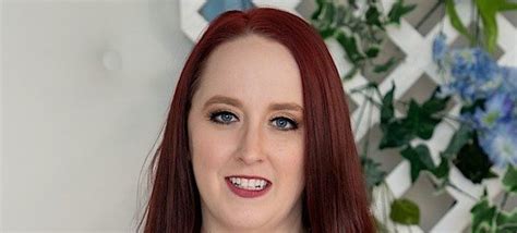 Watch Andi Rye Exclusive Videos