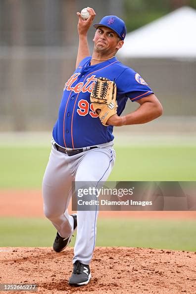 Watch Cameron Foster Exclusive Videos