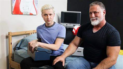 Watch Izzy Danger Exclusive Videos