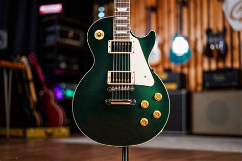 Watch Peter Green Exclusive Videos