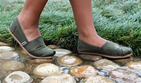 How to waterproof your shoes! Imgur Camping diy projects