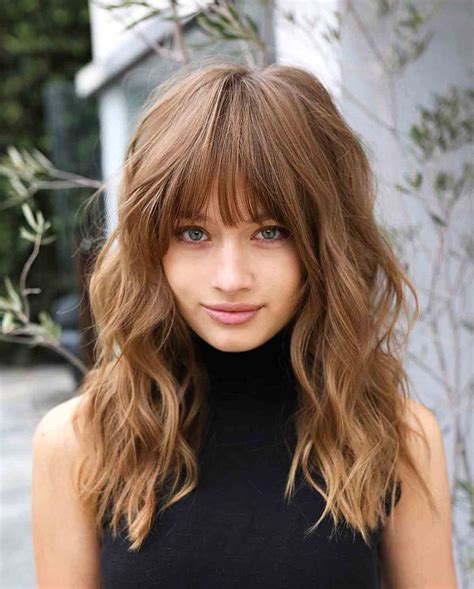 Wavy Fringe Bang