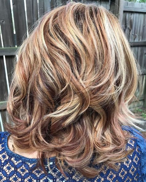 Wavy Hair With Highlights