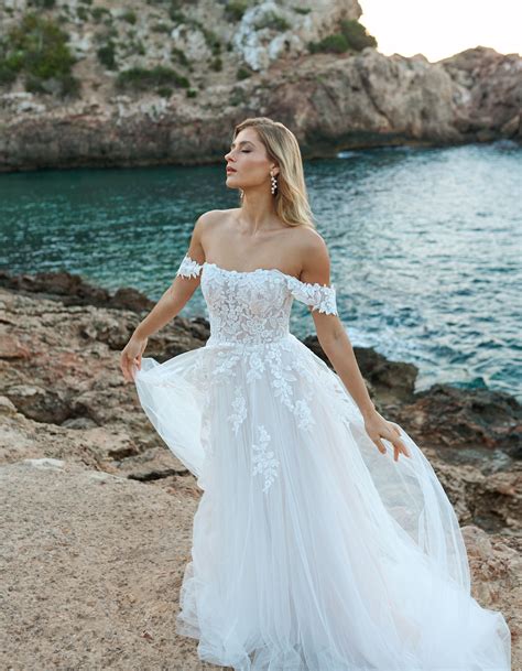 Wedding Dresses Beach