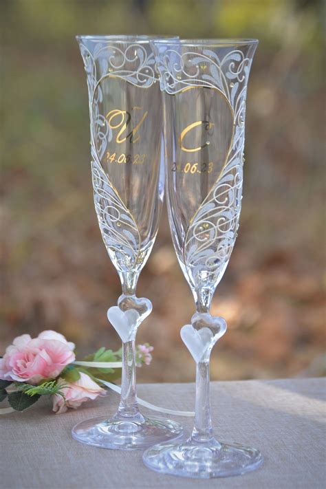 Raise a Glass to Your Happily Ever After: Top Wedding Glasses for the Perfect Toast