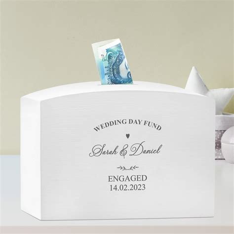 Guard Your Wedding Dreams with Confidence: Secure Your Savings in Our Elegant Wedding Money Box with Lock
