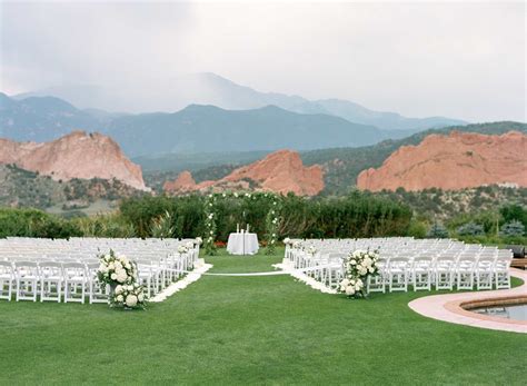 Celebrate Your Love in Style with the Splendid Wedding Packages in Colorado Springs